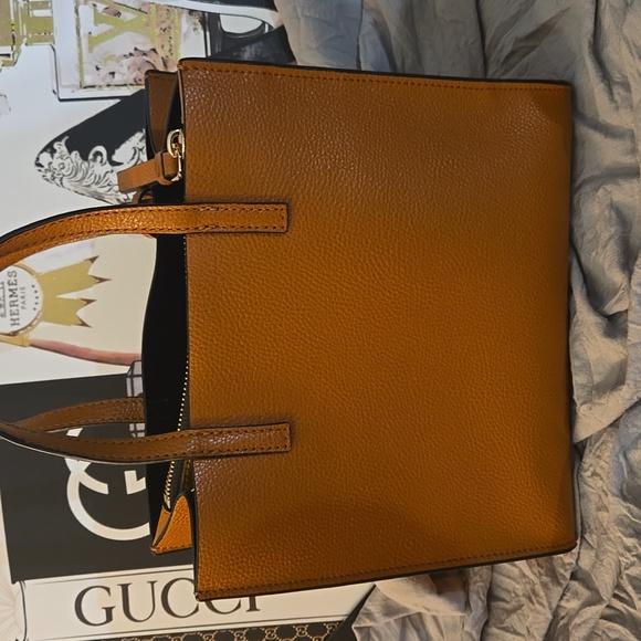 Marc Jacobs Brown Leather Tote Bag EUC - Picture 3 of 16